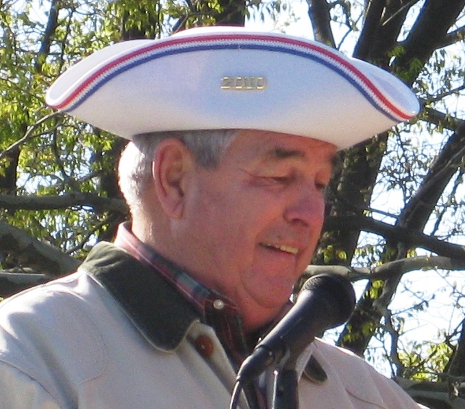 2010 White Tricorn Hat Winner dAVID eAGLE